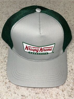 New Edition Krispy Kreme Logo Mesh Trucker Hat in Gray and Green Adjustable NEW